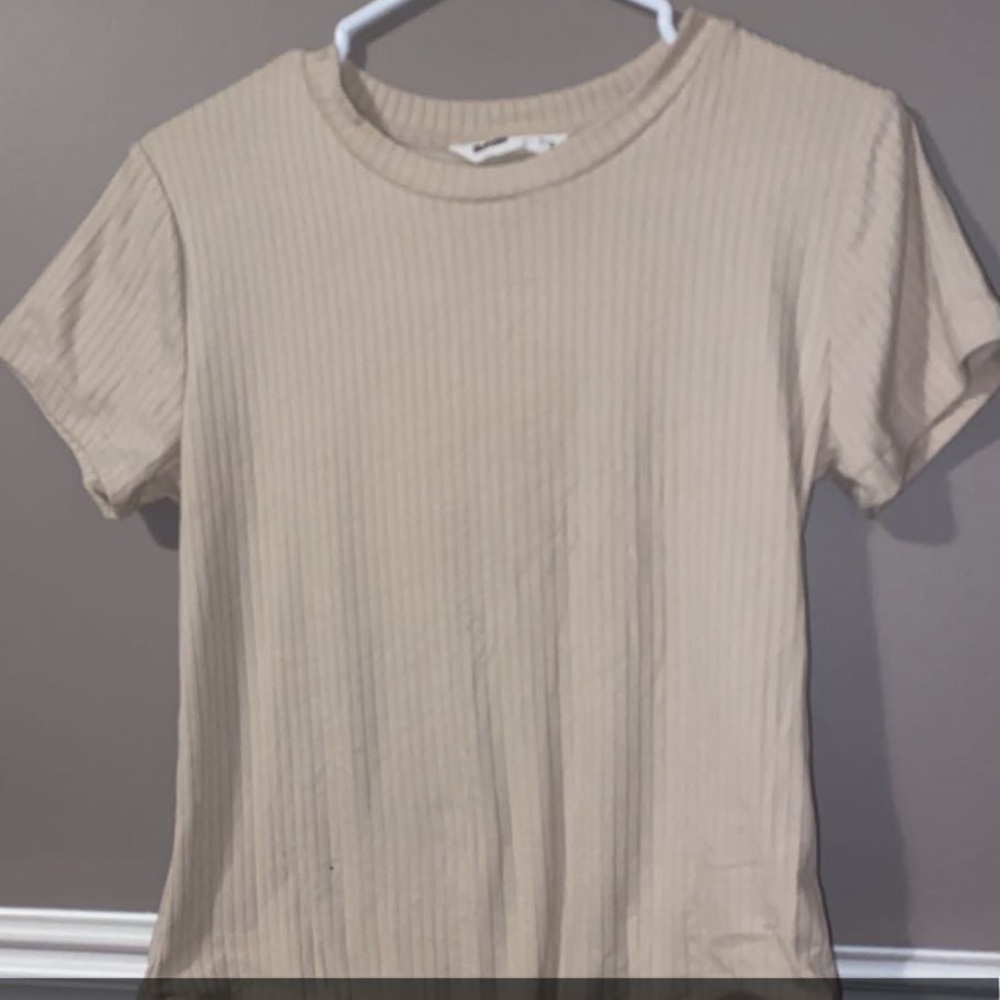 Tops - Picture 6 of 12